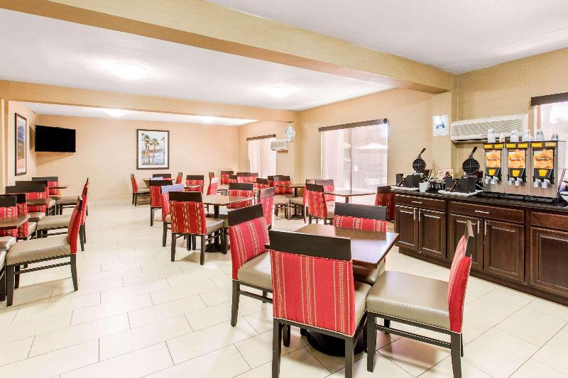 ホテル Comfort Inn Escondido San Diego North County