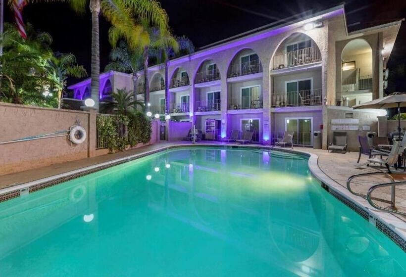 ホテル Comfort Inn Escondido San Diego North County