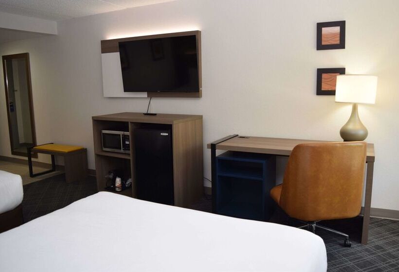 호텔 Comfort Inn & Suites Syracusecarrier Circle