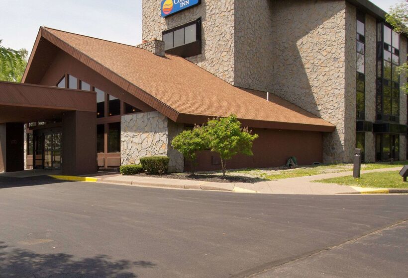 בית מלון כפרי Comfort Inn & Suites Syracusecarrier Circle