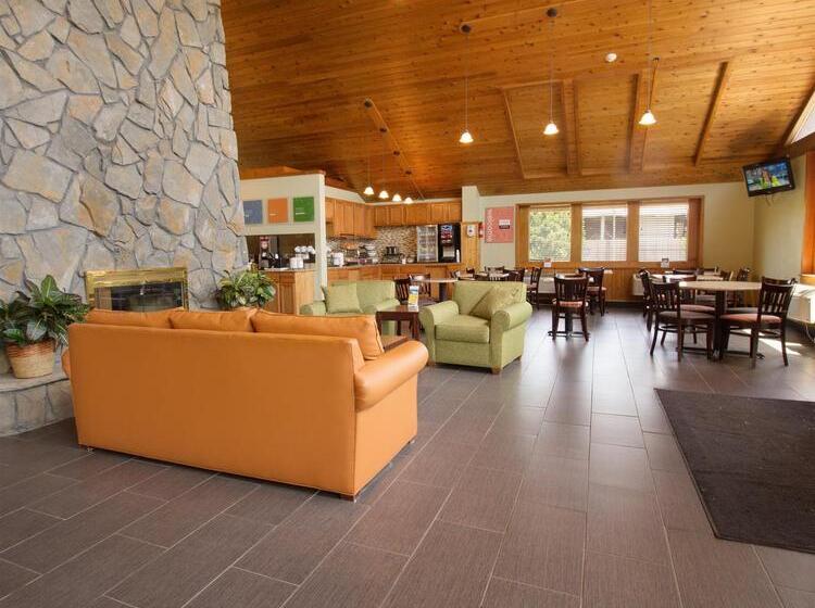 호텔 Comfort Inn & Suites Syracusecarrier Circle