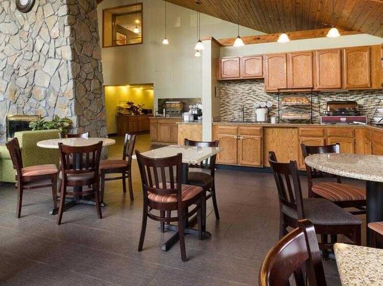 בית מלון כפרי Comfort Inn & Suites Syracusecarrier Circle