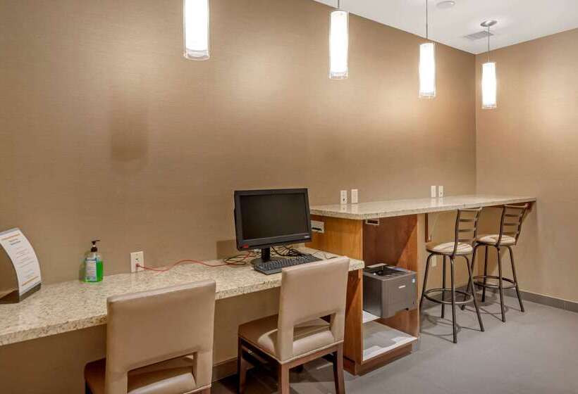 ホテル Comfort Suites St George  University Area