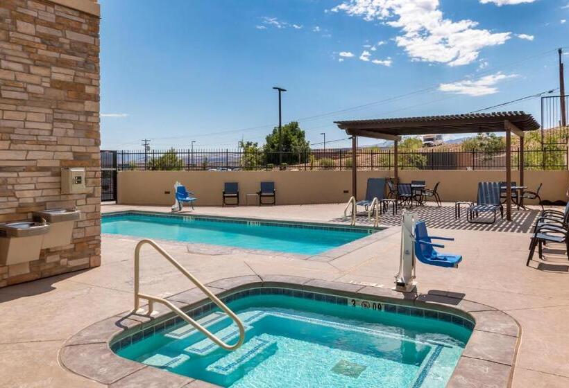 هتل Comfort Suites St George  University Area