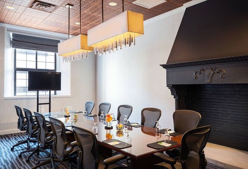 فندق Courtyard By Marriott Boston Downtown