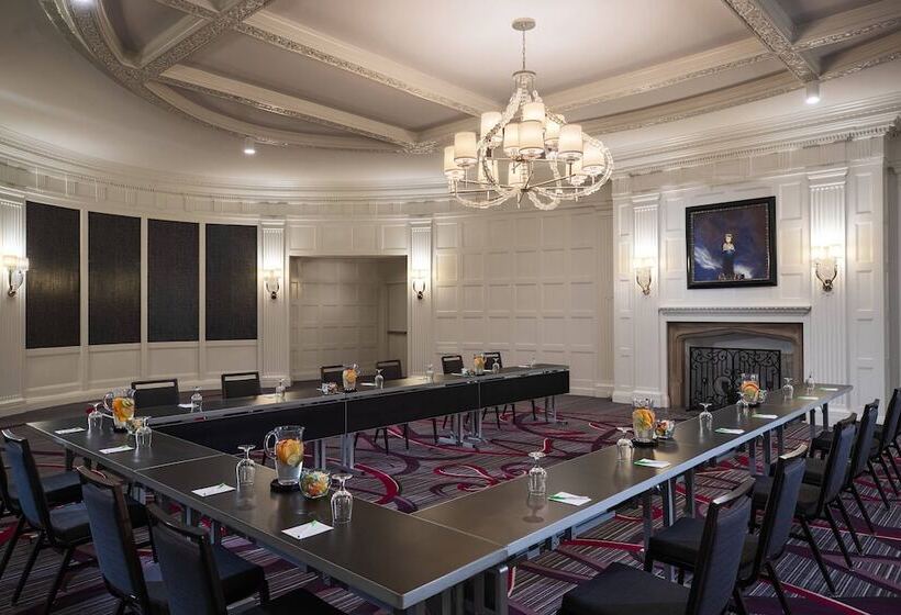 هتل Courtyard By Marriott Boston Downtown