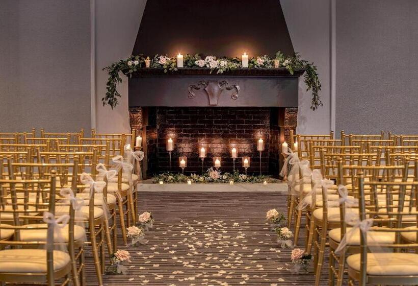 فندق Courtyard By Marriott Boston Downtown