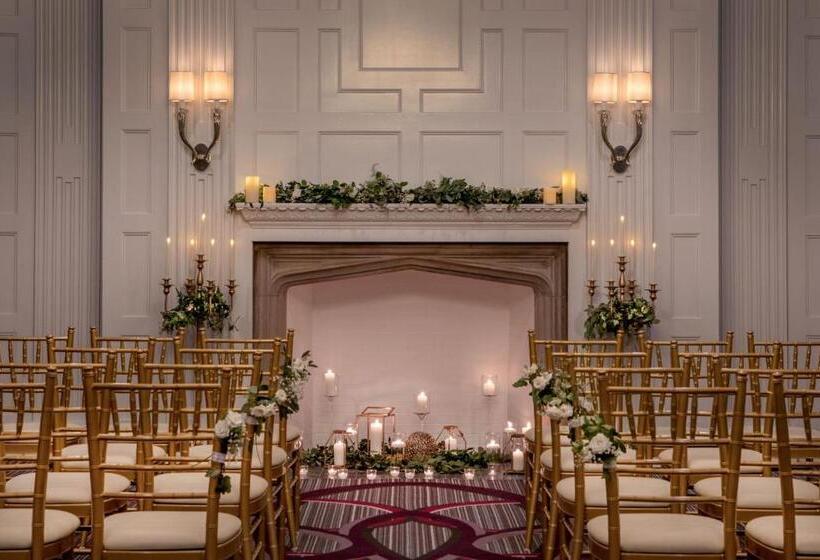 فندق Courtyard By Marriott Boston Downtown