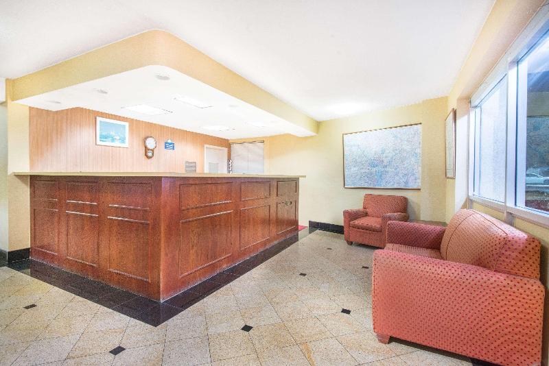 هتل Days Inn By Wyndham Arlington Pentagon