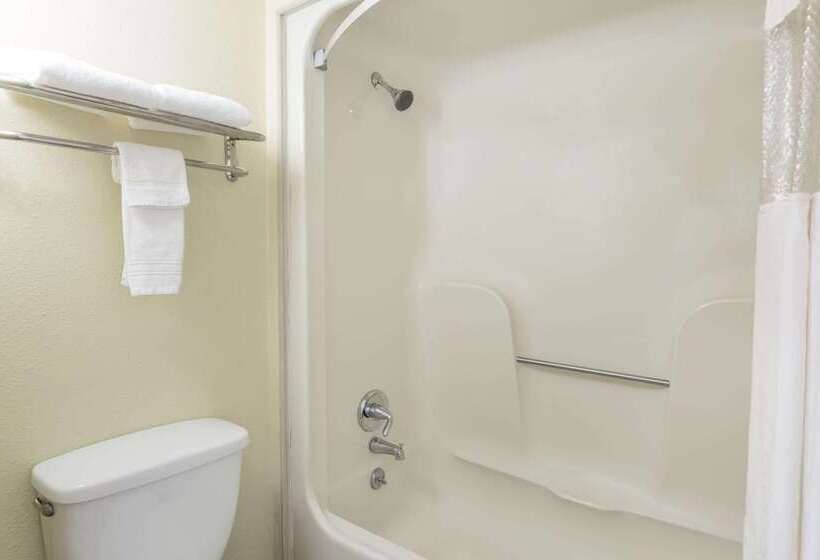 فندق Days Inn By Wyndham College Park Airport Best Road