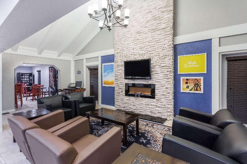 בית מלון כפרי Days Inn By Wyndham College Park Airport Best Road