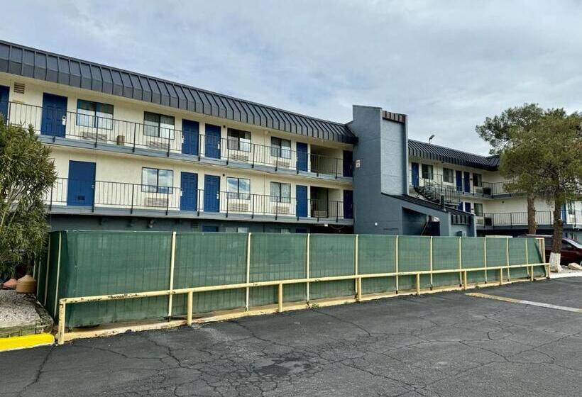 בית מלון כפרי Days Inn By Wyndham El Paso Airport East