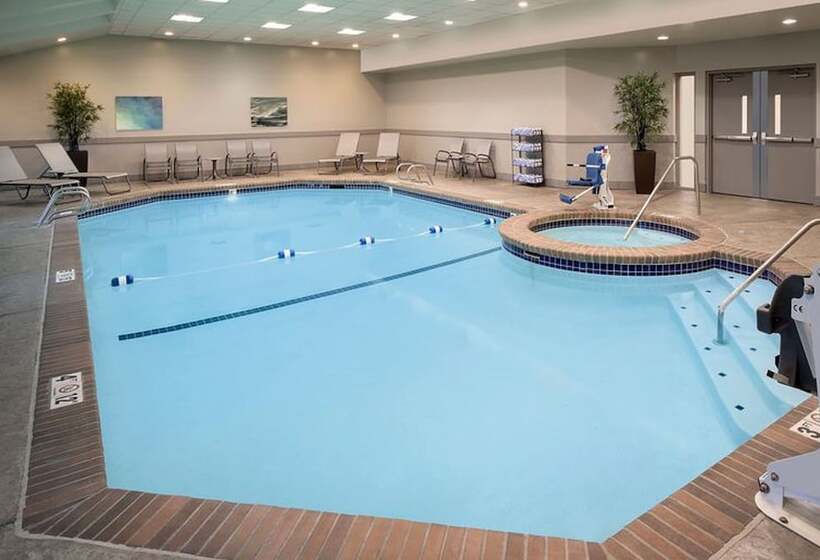 Delta Hotels By Marriott Seattle Everett