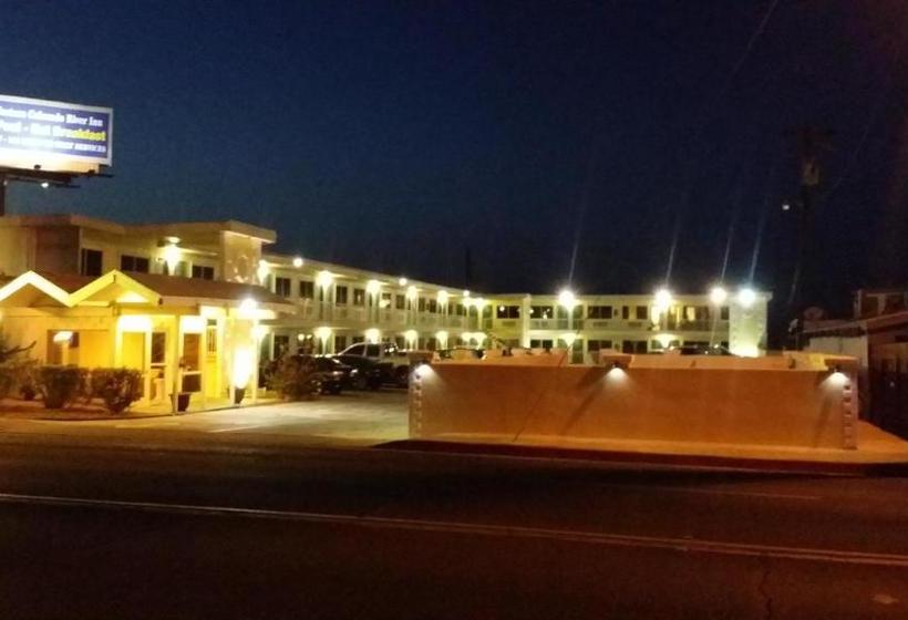 호텔 Desert Mirage Inn & Suites