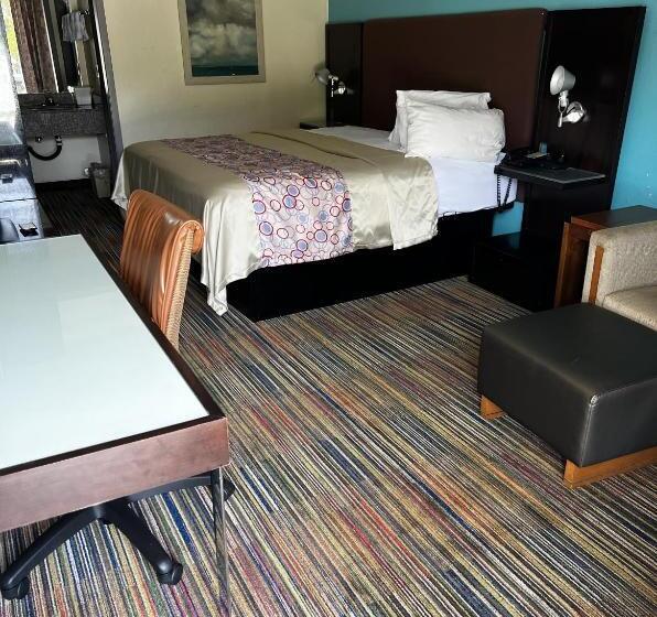 酒店 Discovery Inn Lafayette