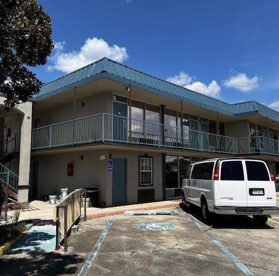 酒店 Discovery Inn Lafayette