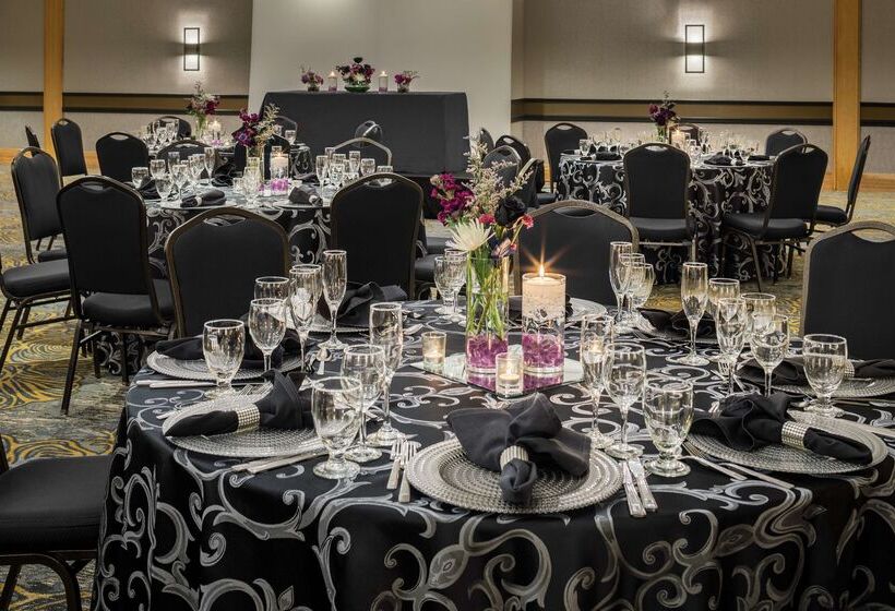 Doubletree By Hilton Hotel Denver