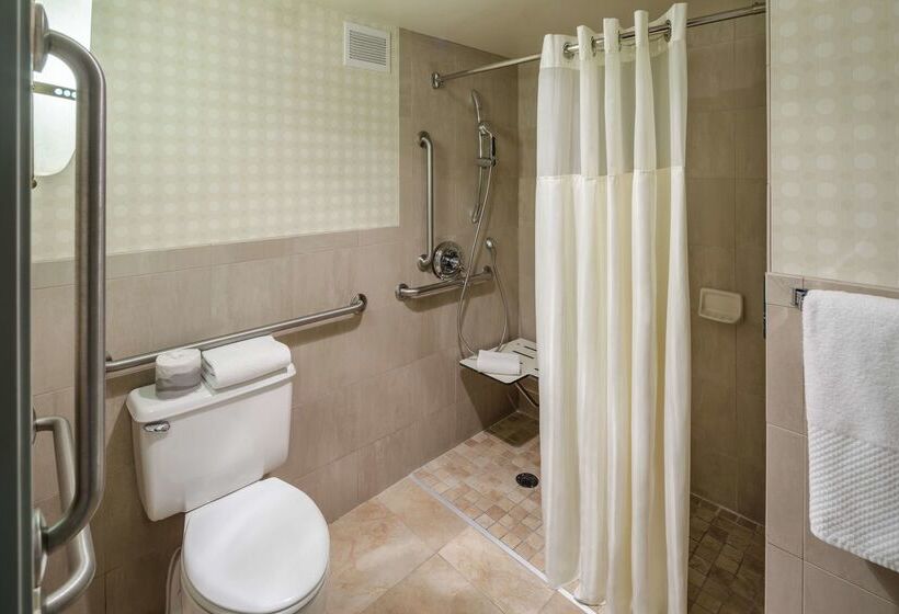 Doubletree By Hilton Hotel Denver