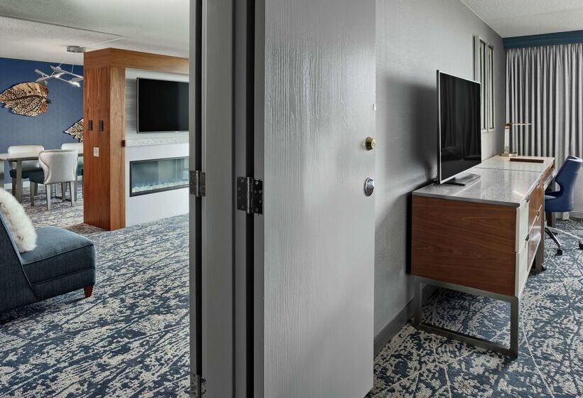 Doubletree By Hilton Hotel Denver