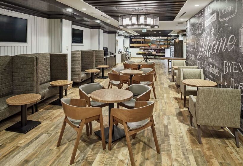 Doubletree By Hilton Hotel Denver