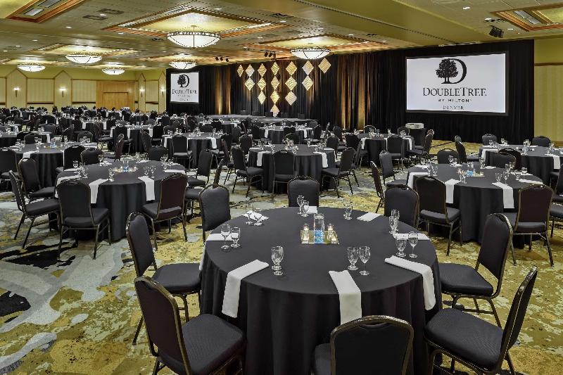 Doubletree By Hilton Hotel Denver
