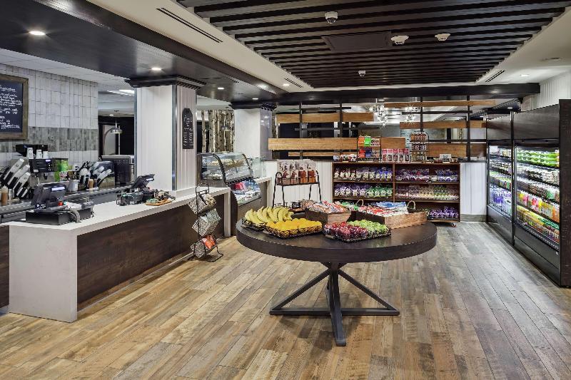 Doubletree By Hilton Hotel Denver