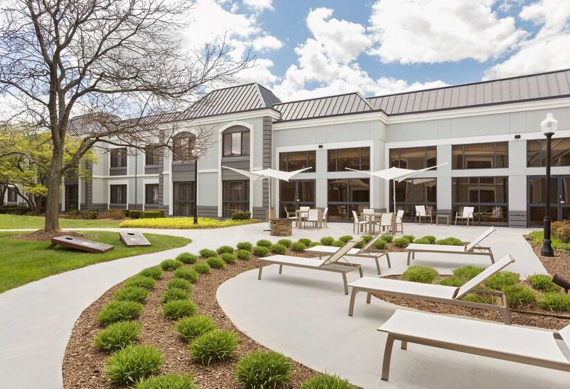 בית מלון כפרי Doubletree By Hilton  Detroit  Novi