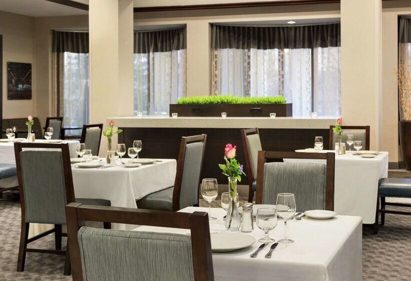 בית מלון כפרי Doubletree By Hilton  Detroit  Novi