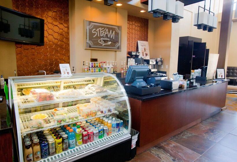 Отель Wyndham Midland Downtown