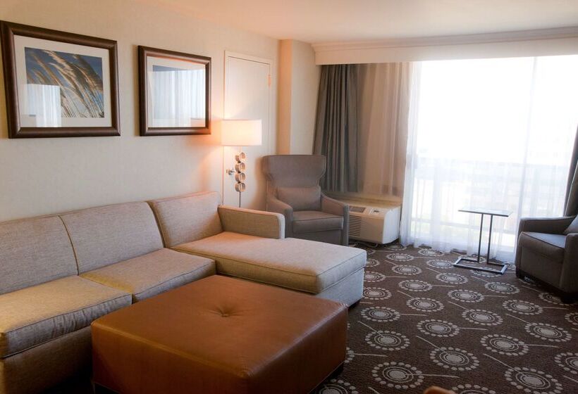 Отель Wyndham Midland Downtown