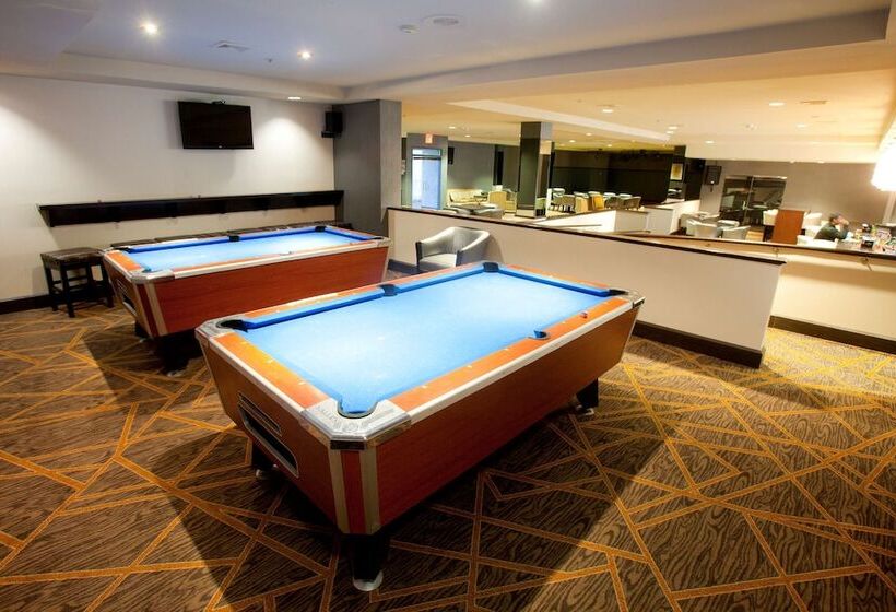 Отель Wyndham Midland Downtown