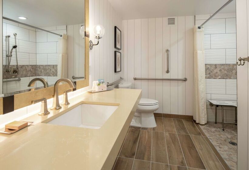 Doubletree By Hilton Hotel Missoula   Edgewater