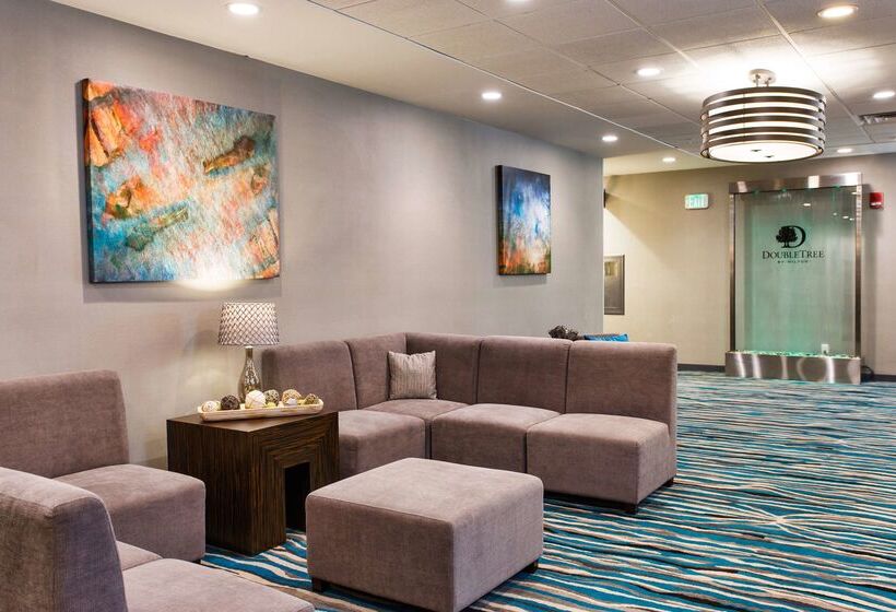 فندق Doubletree By Hilton Neenah