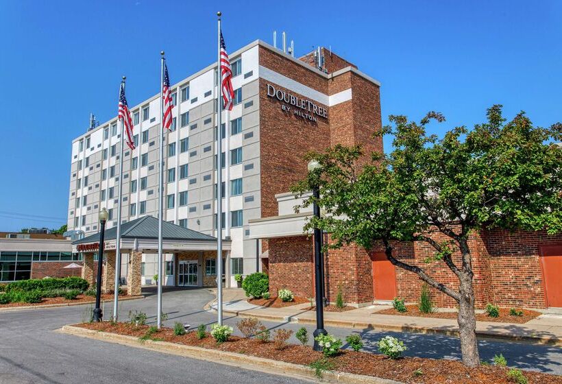 فندق Doubletree By Hilton Neenah