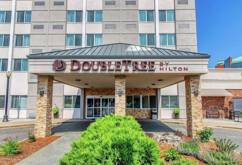 هتل Doubletree By Hilton Neenah