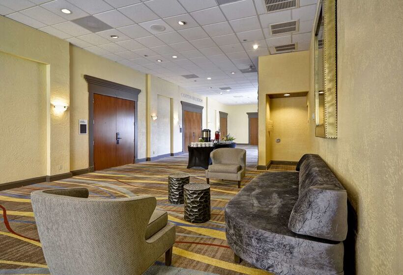 فندق Doubletree By Hilton Phoenix North