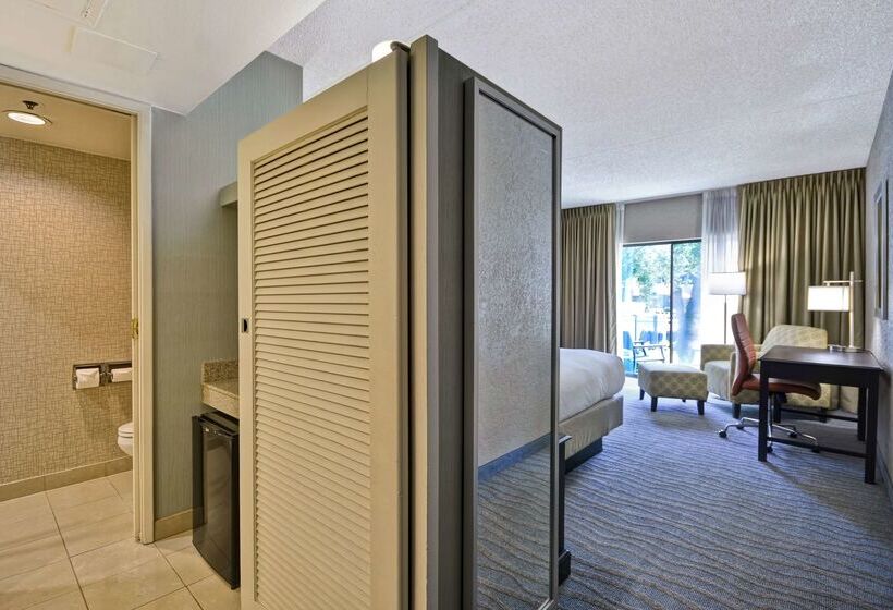 فندق Doubletree By Hilton Phoenix North