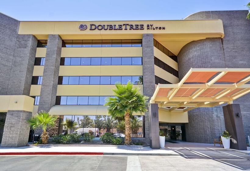 فندق Doubletree By Hilton Phoenix North
