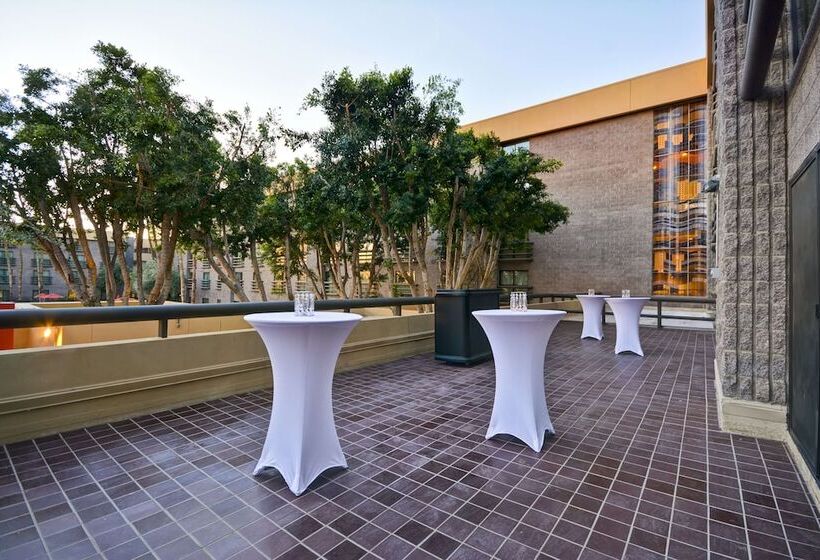 فندق Doubletree By Hilton Phoenix North