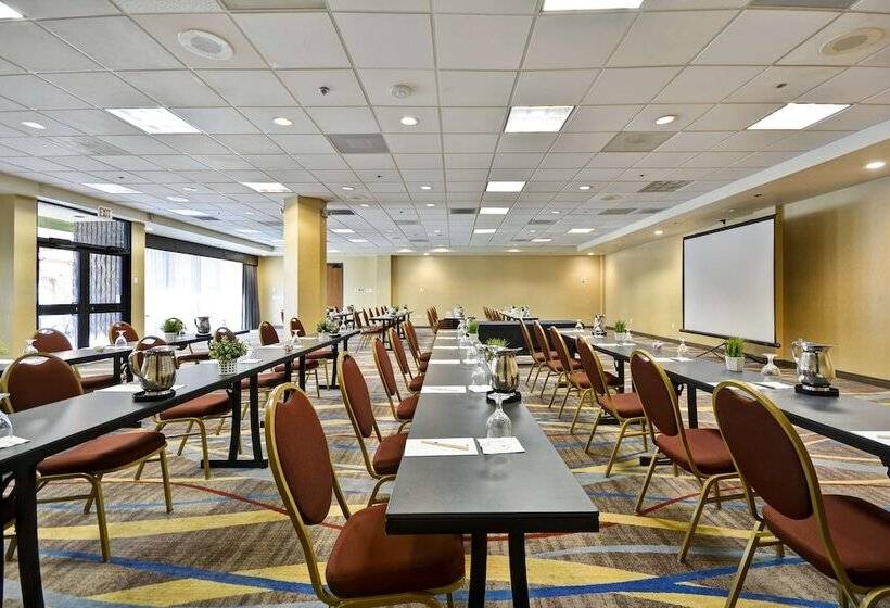 فندق Doubletree By Hilton Phoenix North