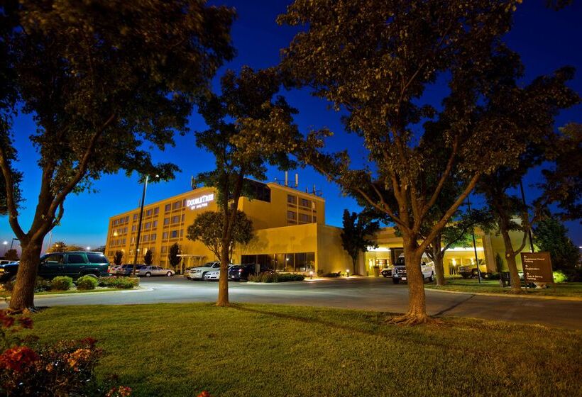 Doubletree By Hilton Hotel Wichita Airport