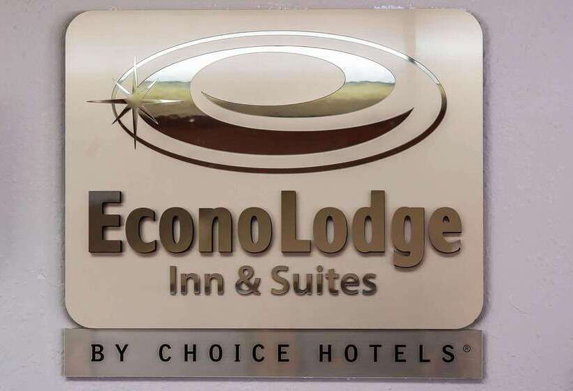 فندق Econo Lodge Inn & Suites