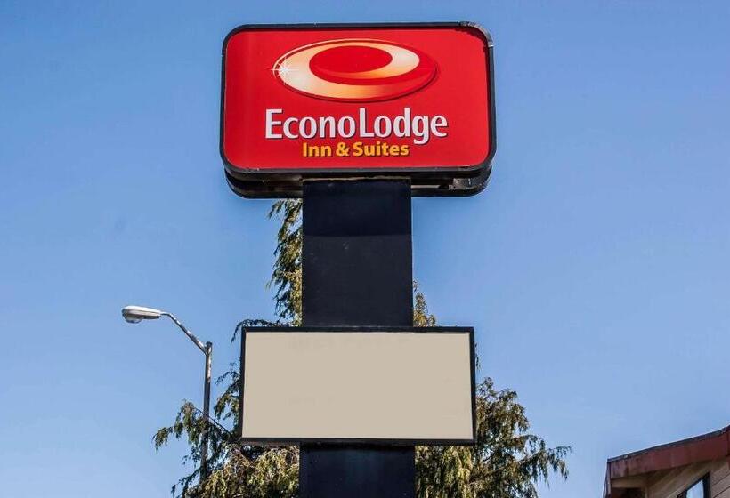 فندق Econo Lodge Inn & Suites
