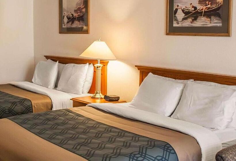 فندق Econo Lodge Inn & Suites