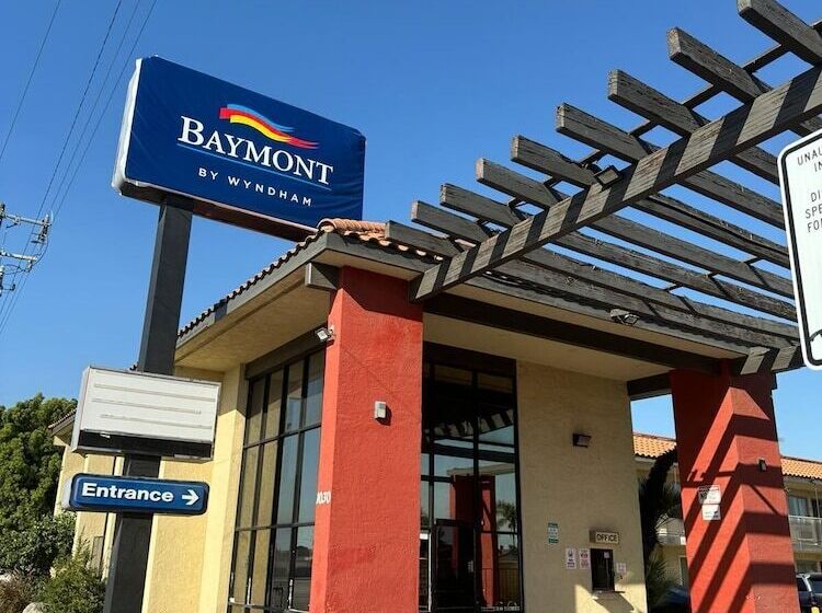 호텔 Baymont By Wyndham Bakersfield