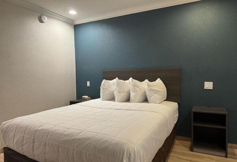 호텔 Baymont By Wyndham Bakersfield