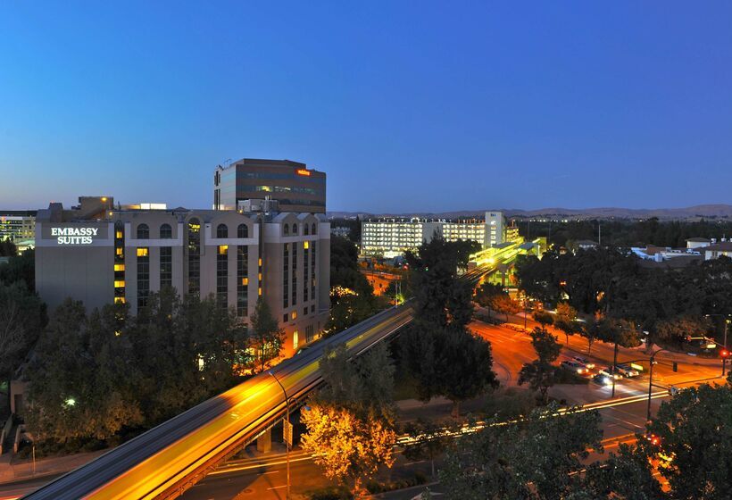 فندق Embassy Suites By Hilton Walnut Creek