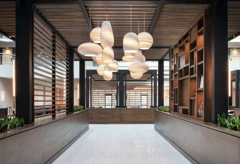 فندق Embassy Suites By Hilton Walnut Creek