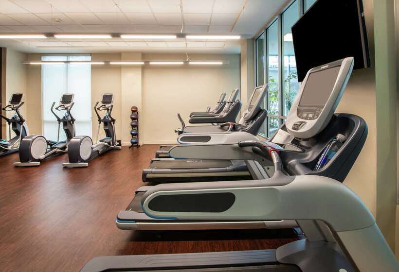 فندق Embassy Suites By Hilton Walnut Creek