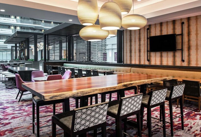 فندق Embassy Suites By Hilton Walnut Creek